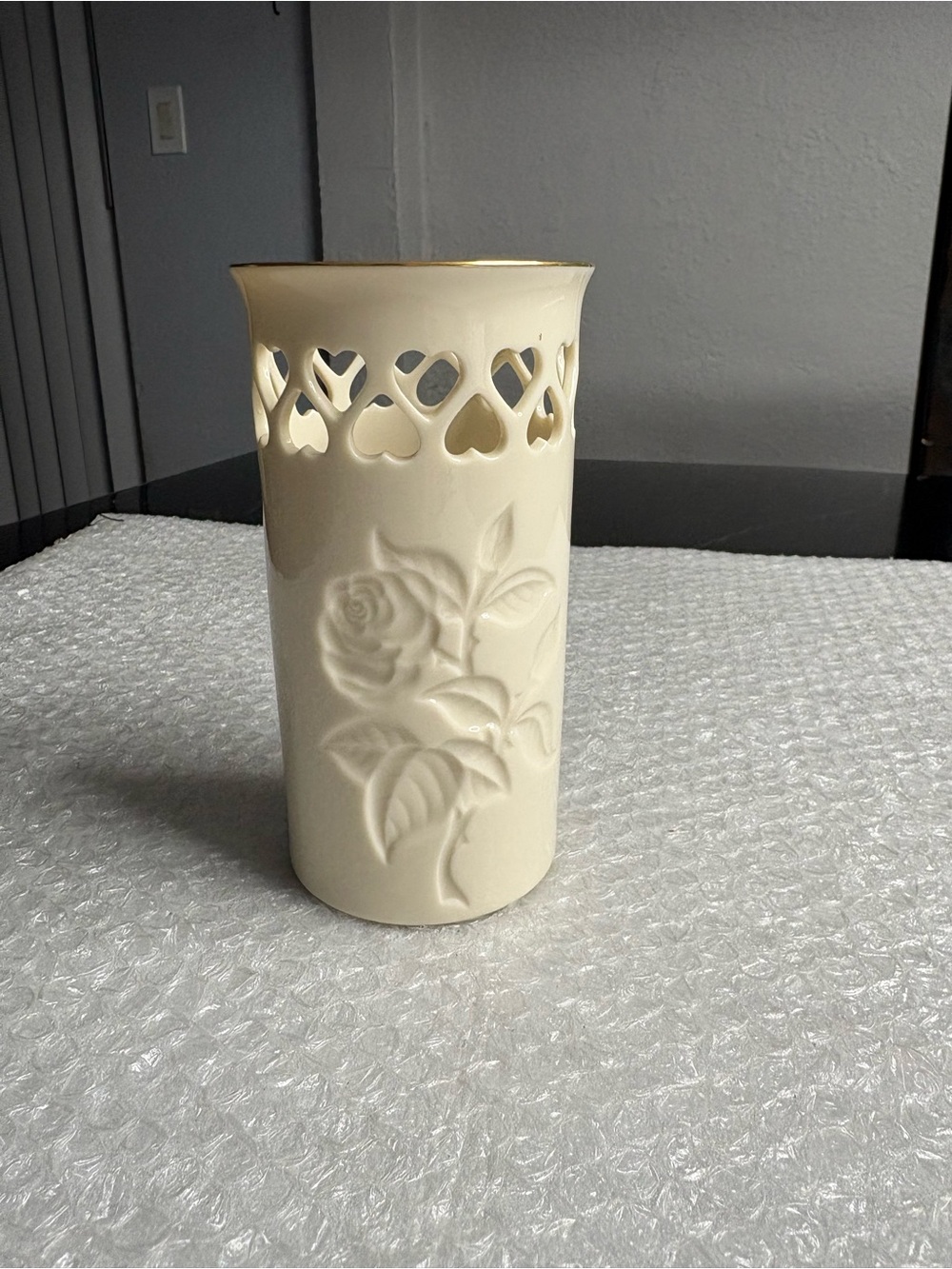 Lenox Hearts & Flowers vase